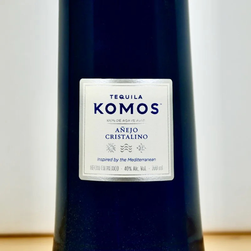 Confezione di Komos Anejo Cristalino